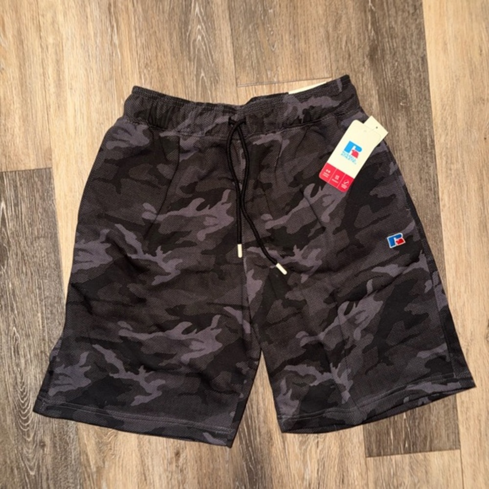 NWT Men's Russell Athletic Black Camo Fleece Shorts